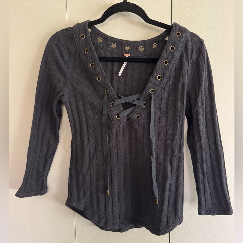 FREE PEOPLE Gray Ice Cold Lace-Up Grommet Women's Top, Size Medium